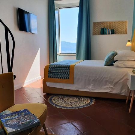 Apartamento Bella Vista House-Sorrento Coast - Free Parking-Solarium Vico Equense Exterior foto