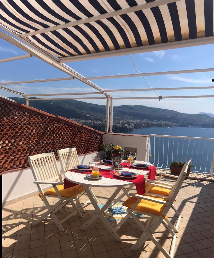 Apartamento Bella Vista House-Sorrento Coast - Free Parking-Solarium Vico Equense Exterior foto