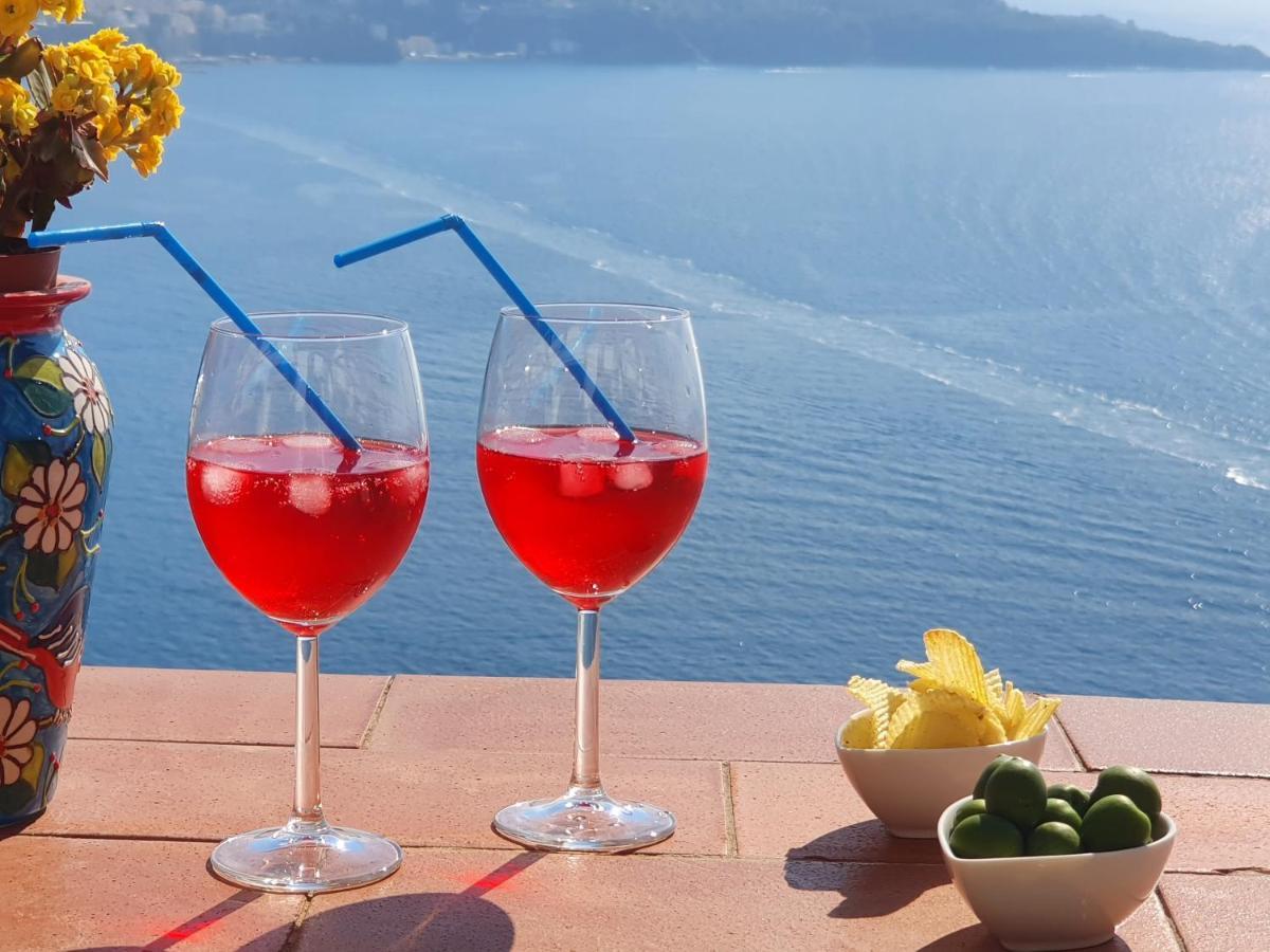 Apartamento Bella Vista House-Sorrento Coast - Free Parking-Solarium Vico Equense Exterior foto
